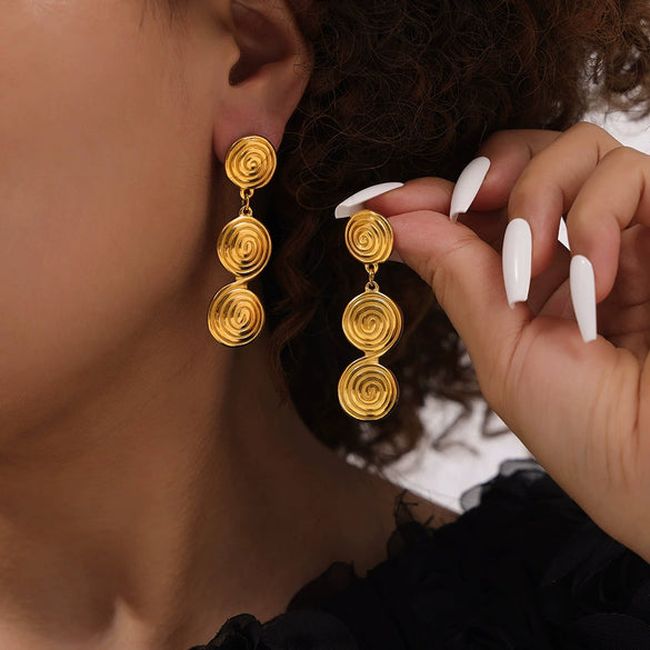 Wholesale Titanium Steel Geometric Threaded Circle Earrings With Electroplating Light Luxury Style