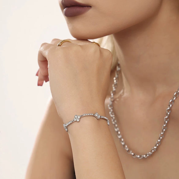 Wholesale 316L Stainless Steel Gimmel Fourleaf Flower Handmade Zircon Bracelet With Geometric Pattern Pvd Plated Real Gold Colorfree Unisex Jewelry