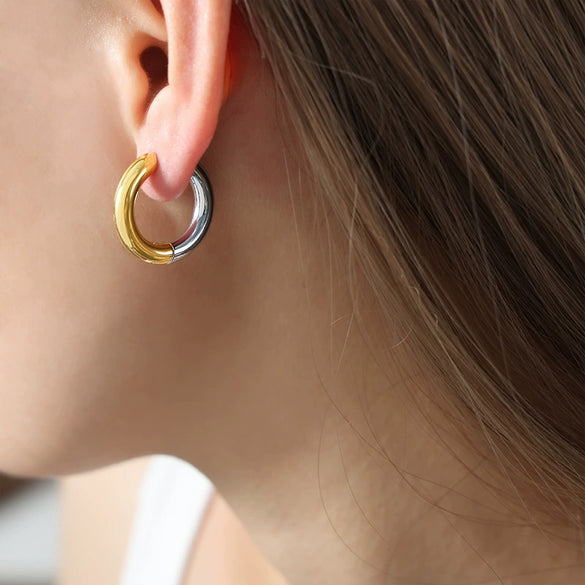 Wholesale 316L Stainless Steel Gold Plated Geometric Niche Style Circle Earrings For Women