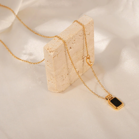 Wholesale 316L Stainless Steel Gold Plated Geometric Square Pendant Necklace For Women Simple Style