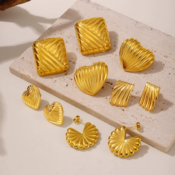 Wholesale Titanium Steel Gold Plated Geometric Vertical Stripe Love Shape Earrings For Women