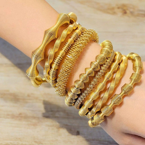 Wholesale Titanium Steel Gold Plated Wire Mesh Cshaped Adjustable Stainless Steel Bracelet For Men And Women