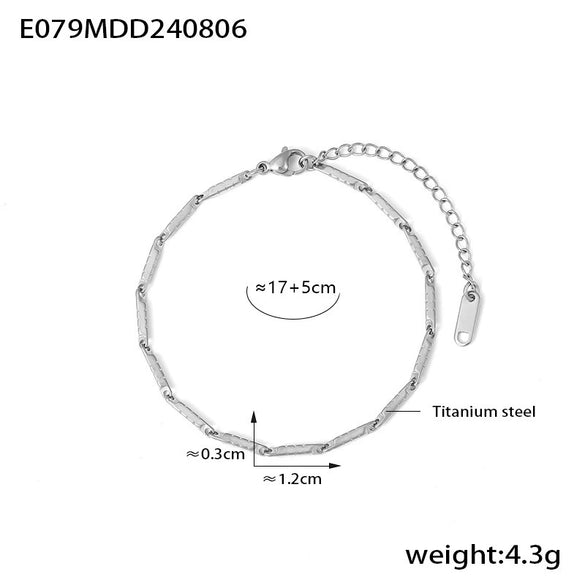 Wholesale Titanium Steel Goldplated Fashion Necklace And Bracelet With Diamond Carved Pattern For Women