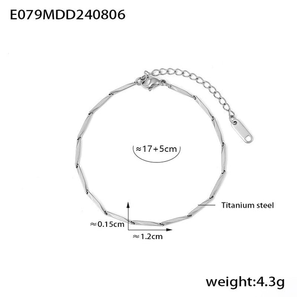 Wholesale Titanium Steel Goldplated Fashion Necklace And Bracelet With Diamond Carved Pattern For Women