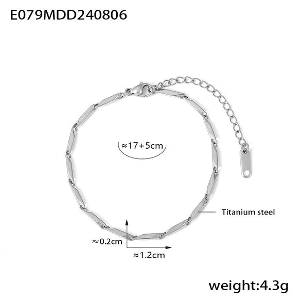 Wholesale Titanium Steel Goldplated Fashion Necklace And Bracelet With Diamond Carved Pattern For Women