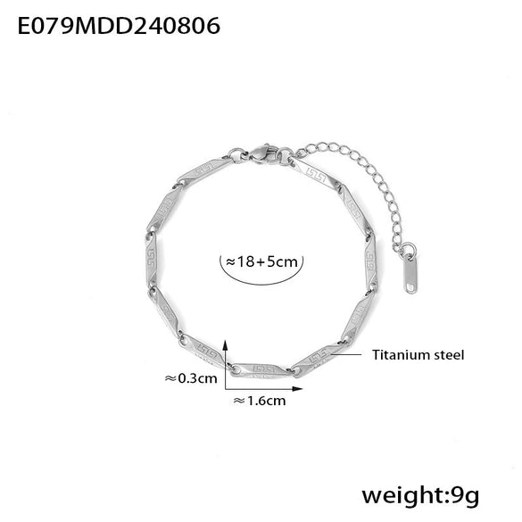 Wholesale Titanium Steel Goldplated Fashion Necklace And Bracelet With Diamond Carved Pattern For Women