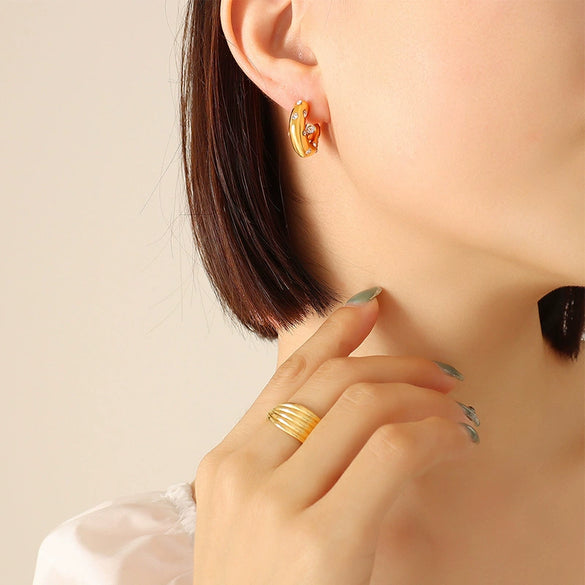 Wholesale Titanium Steel Goldplated Geometric Cshaped Earrings With Inlaid Imitation Pearl Zircon