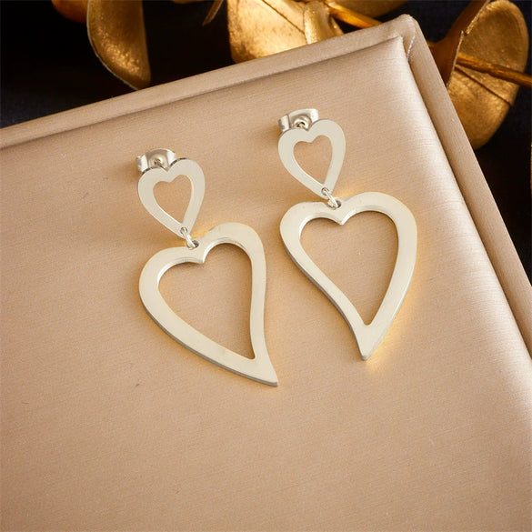 Wholesale Titanium Steel Heart Pattern Gold Plated Electroplated Women's Pendant Earrings