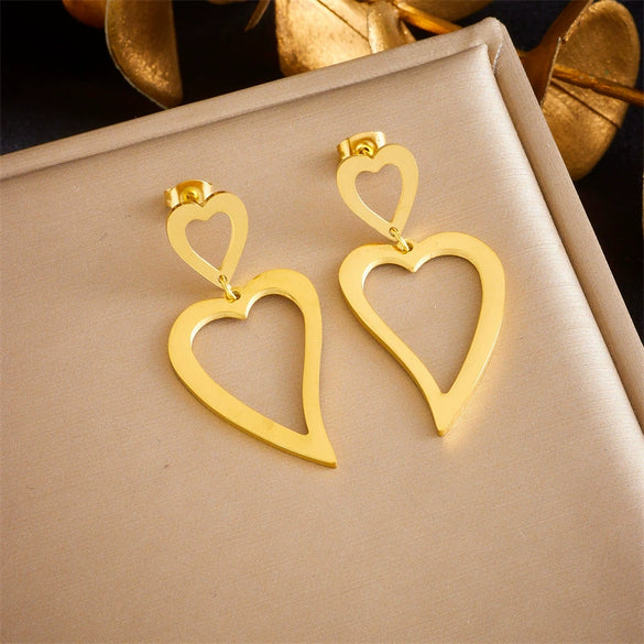 Wholesale Titanium Steel Heart Pattern Gold Plated Electroplated Women's Pendant Earrings