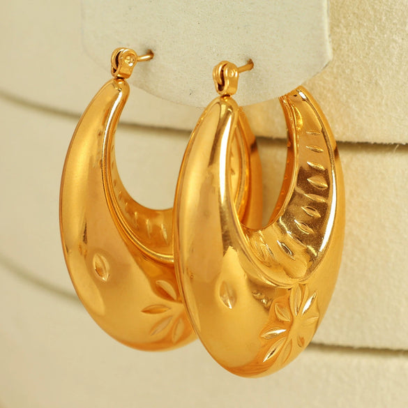 Wholesale 316L Stainless Steel Hollow Crescent Earrings With 18K Gold Plated Electroplating For Women French Retro Fashion Style