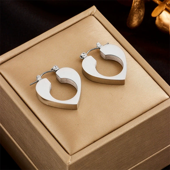 Wholesale Titanium Steel Hollow Heart Earrings With Electroplating For Women