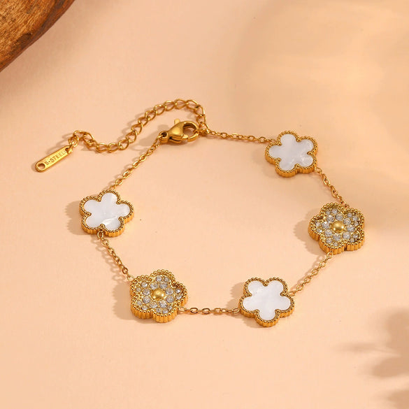 Wholesale Titanium Steel Jewelry Set With Diamond And Plants Flowers Pattern For Women