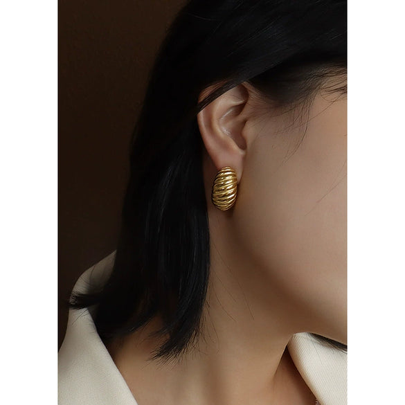 Wholesale 316L Stainless Steel Moon Pattern Exaggerated Croissant Earrings For Women