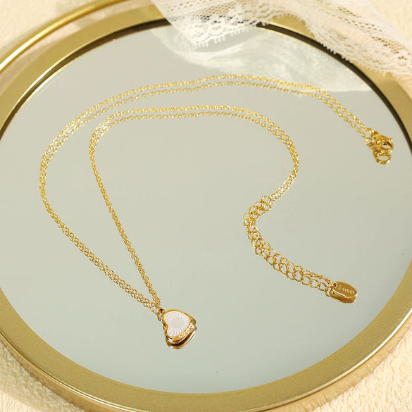 Wholesale 316L Stainless Steel Necklace Love Shell Pendant Women's Electroplated