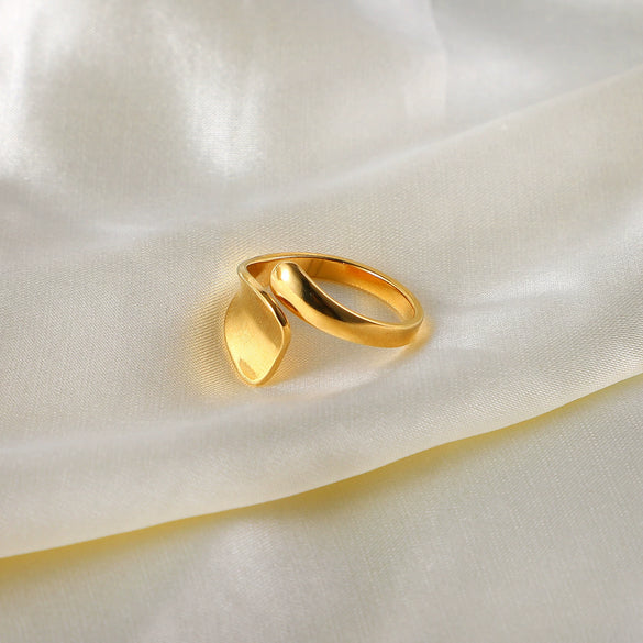 Wholesale Titanium Steel Open Ring For Women With Geometric Design 18K Gold Plated