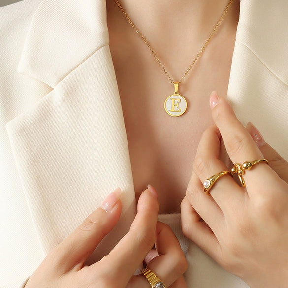 Wholesale 316L Stainless Steel Personality Letters Round Seashell Necklace With Electroplating For Women