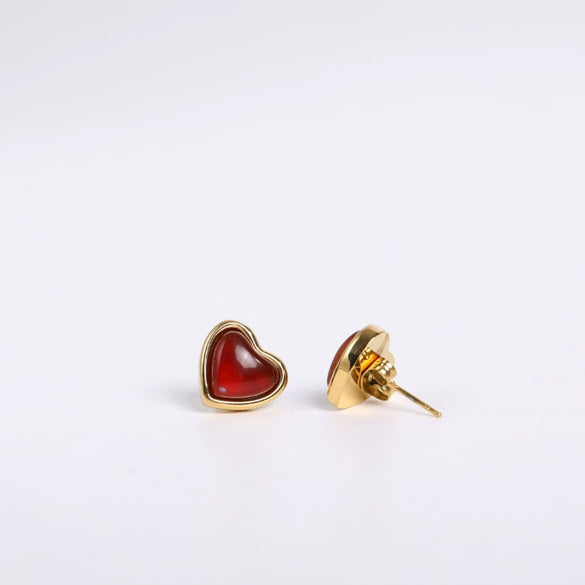Wholesale Titanium Steel Retro Heartshaped Gem Inlaid Red Agate Pendant Necklace For Women