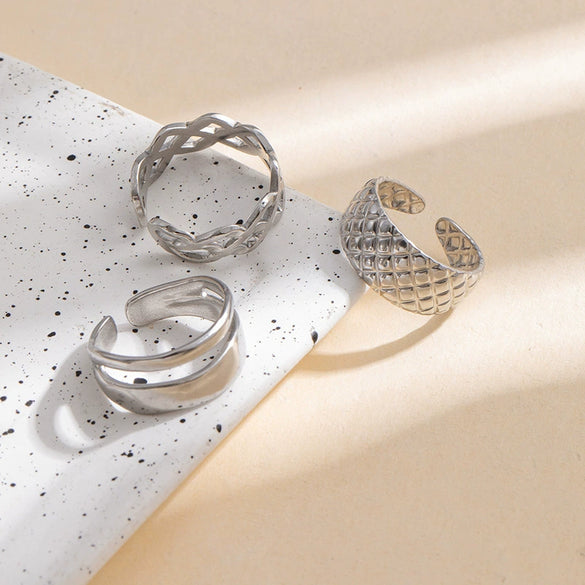 Wholesale Titanium Steel Ring Geometric Style With Heart Flower Leaf Letter Number Text Pattern Electroplated