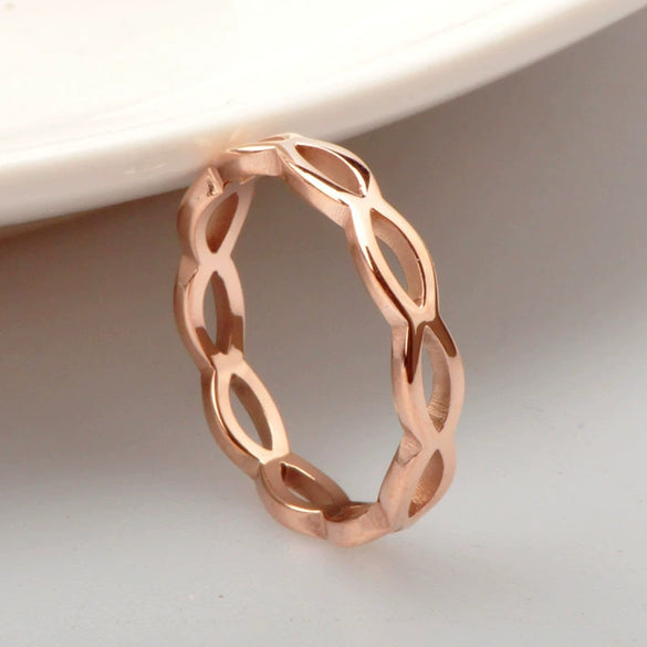 Wholesale Titanium Steel Rose Gold Hollow Wave Fashion Simple Couple Ring Electroplated