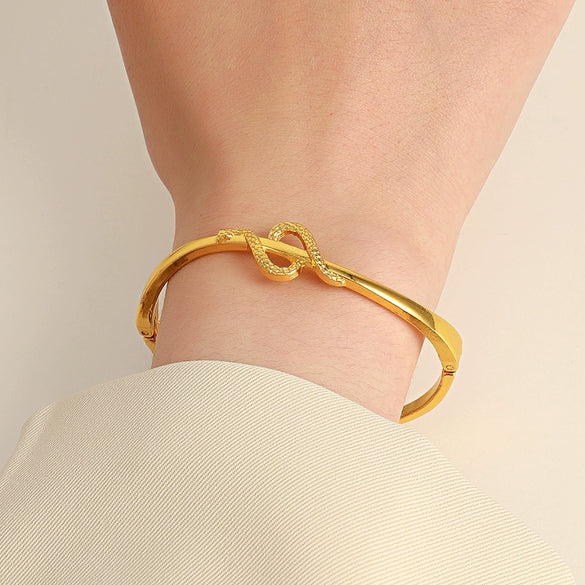 Wholesale Titanium Steel Snakeshaped Bracelet With Animal Pattern And Electroplating For Women In Ins Style