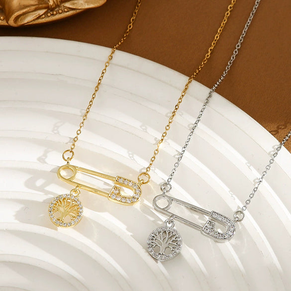 Wholesale Titanium Steel Sunflower Necklace Electroplated O Chain For Women Light Luxury Versatile Style