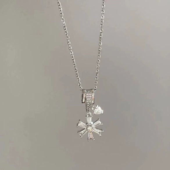 Wholesale Titanium Steel Sunflower Necklace Electroplated O Chain For Women Light Luxury Versatile Style