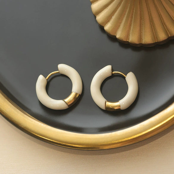 Wholesale Titanium Steel Ushaped Electroplated Earrings For Women Retro Style