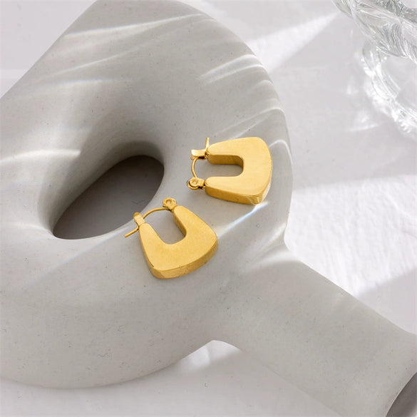 Wholesale Titanium Steel Ushaped Geometric Retro Cold Style Earrings For Women