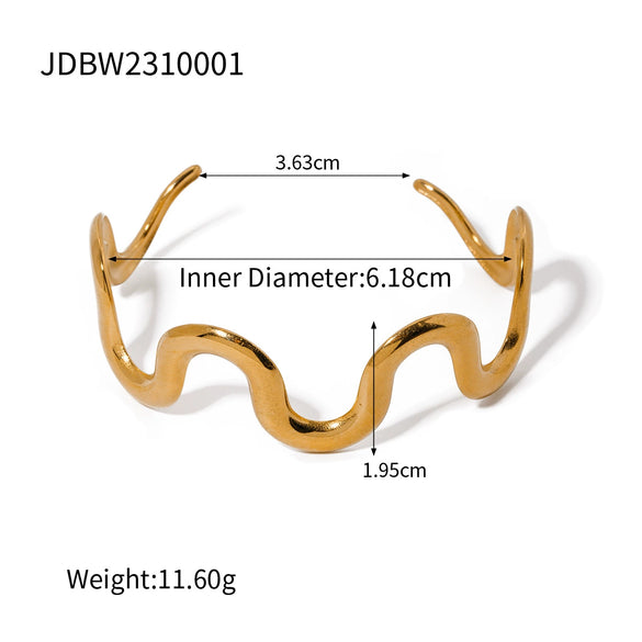 Wholesale Titanium Steel Waveshaped Women's Bracelet With 18K Gold Electroplated Stainless Steel Geometric Style