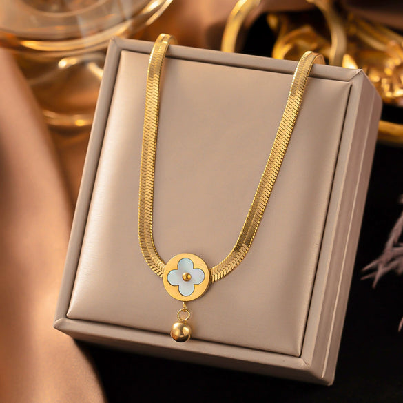 Wholesale Titanium Steel Women's Geometric Retro Necklace With Electroplating O Word Chain