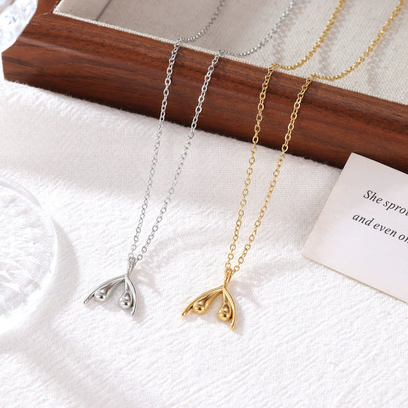 Wholesale Titanium Steel Women's Minimalist Geometric Pendant O Chain Necklace With Electroplating