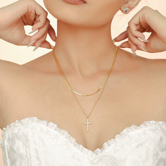 Wholesale 316L Stainless Steel Zircon Geometric Pendant Necklace For Women With Electroplating Treatment And Regular Chain