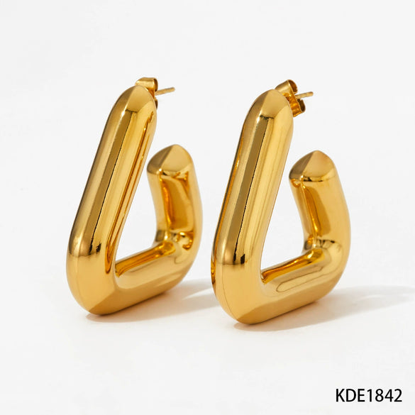 Wholesale Triangle Geometric Metal Hollow Stainless Steel Earrings With Pvd Vacuum Electroplating