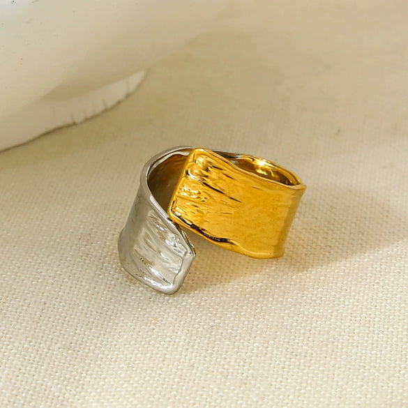 Wholesale Unisex Chic Geometric Stainless Steel Open Ring 18K Gold Electroplated Niche Jewelry