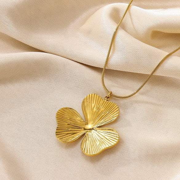 Wholesale Unisex Electroplated Gold Titanium Steel And Stainless Steel Exaggerated Flower Leaf Necklace Pendant With Cross Chain