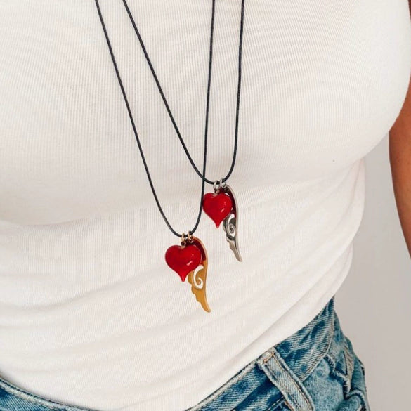 Wholesale Unisex Electroplated Stainless Steel Heart Shape Wax Rope Chain Love Wings Pendant Necklace In Sweet And Cool Style