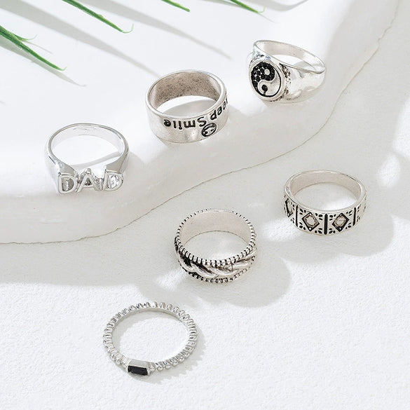 Wholesale Unisex Electroplated Zinc Alloy Rings With Geometric Eight Trigrams Poker And Heartshaped Designs