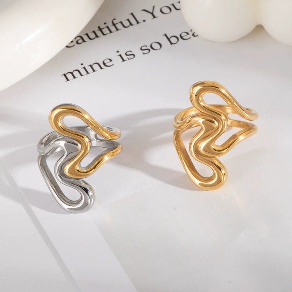 Wholesale Unisex Fashion Geometric Hollow Love Ring In Stainless Steel With Pvd Furnace Vacuum Real Gold Plating