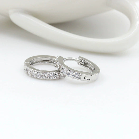 Wholesale Unisex Fashion Zircon And Crystal Earrings In Geometric Style Made Of Alloy With Electroplating Treatment
