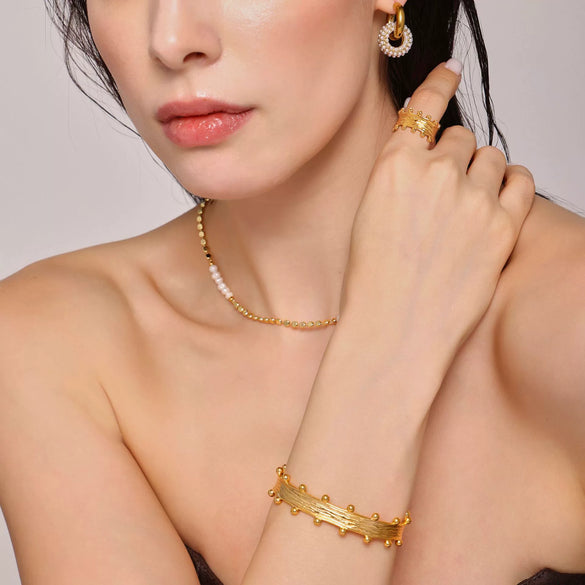 Wholesale Unisex Ferris Wheel Retro Palace Style Asymmetrical Design Jewelry Set Of Open J Ring Bracelet And Earrings In Titanium Steel And Stainless Steel Goldplated