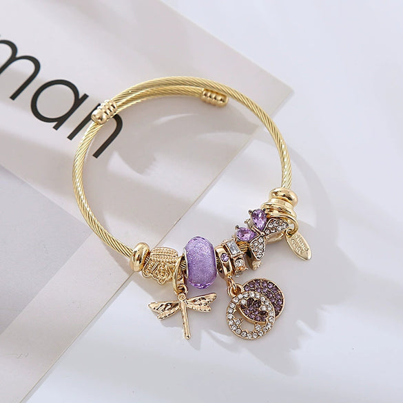 Wholesale Unisex Geometric Alloy Bracelet With Diamond Design And Exquisite Pendant