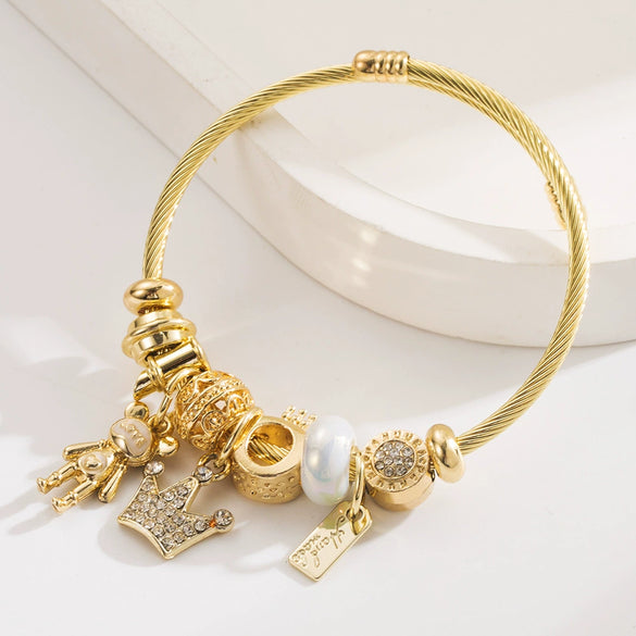 Wholesale Unisex Geometric Crown Pattern Alloy Bracelet With Diamond Set Crown Pendant