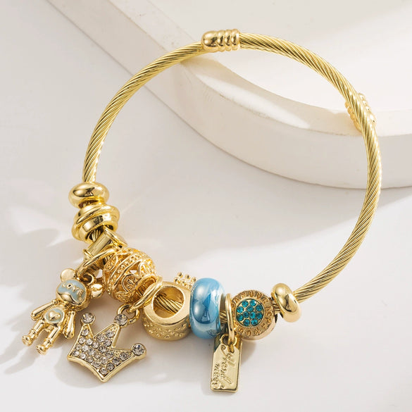 Wholesale Unisex Geometric Crown Pattern Alloy Bracelet With Diamond Set Crown Pendant