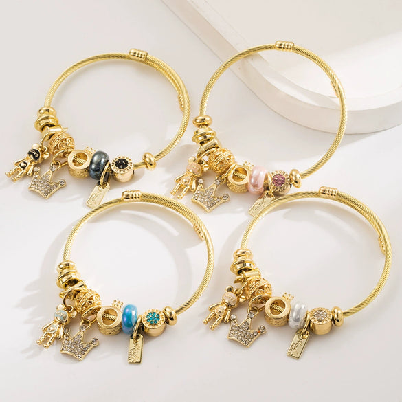 Wholesale Unisex Geometric Crown Pattern Alloy Bracelet With Diamond Set Crown Pendant