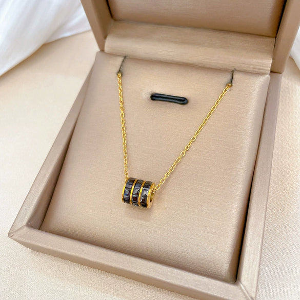 Wholesale Unisex Geometric Electroplated Titanium Steel Clavicle Necklace