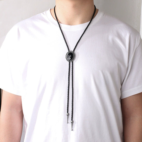 Wholesale Unisex Retro Hip Hop Leather Necklace With Alloy Pendant And Plaid Geometric Pattern