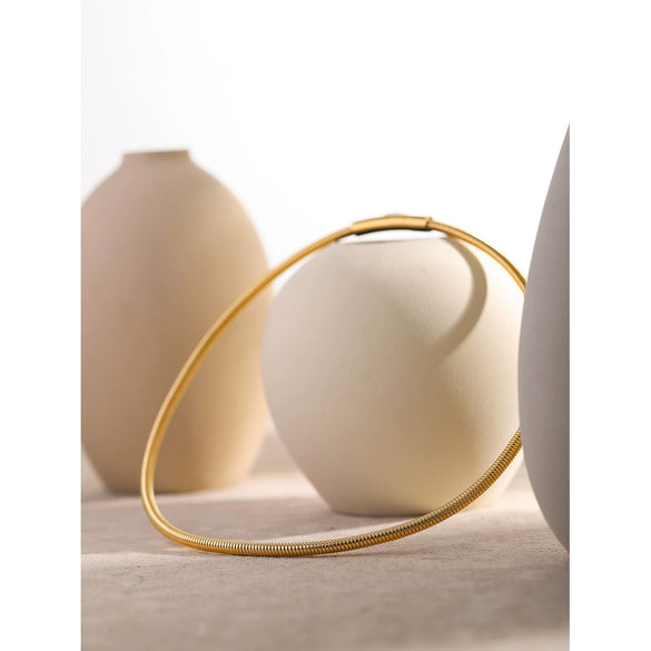 Wholesale Unisex Round Snake Bone Chain Necklace Stainless Steel 16K Gold Electroplated Cold Style