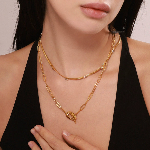 Wholesale Unisex Simple Geometric Stainless Steel And Titanium Steel Electroplated Ferris Wheel Otter Buckle Pendant Double Layer Overlapping Clavicle Necklace With Inlaid Zircon