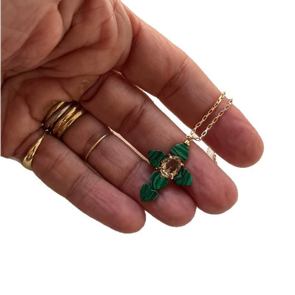 Wholesale Unisex Simple Heart Shape Cross Zircon Pendant Copper Electroplated Clavicle Chain Necklace