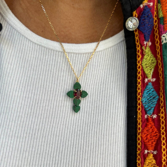Wholesale Unisex Simple Heart Shape Cross Zircon Pendant Copper Electroplated Clavicle Chain Necklace